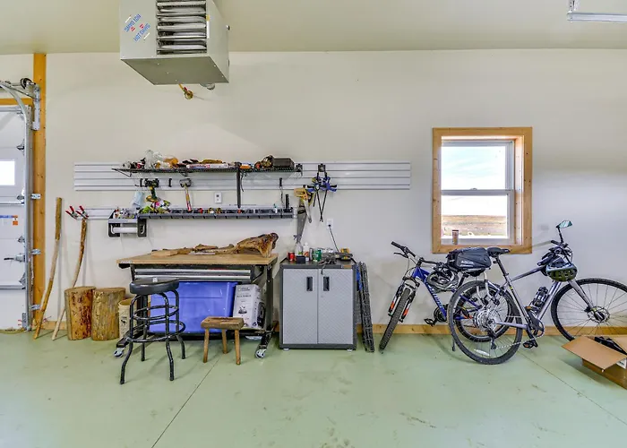Apartamento Riverfront Retreat W/ Fire Pit & Views! *