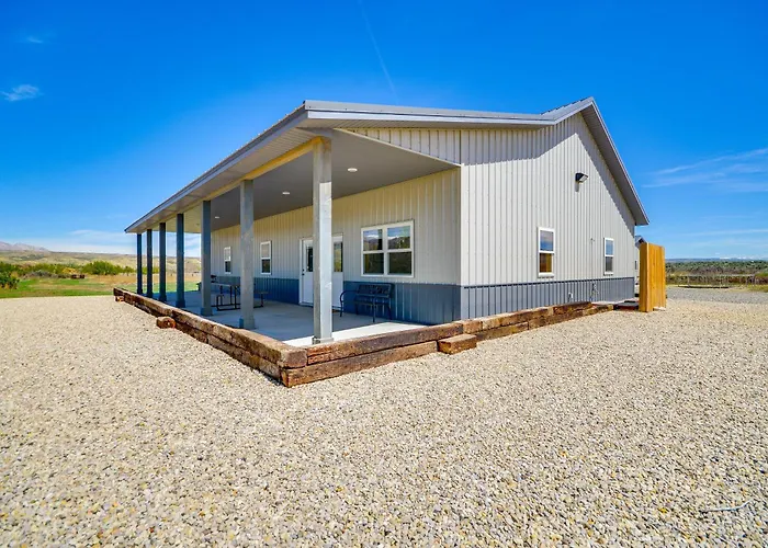 Apartamento Riverfront Retreat W/ Fire Pit & Views! *