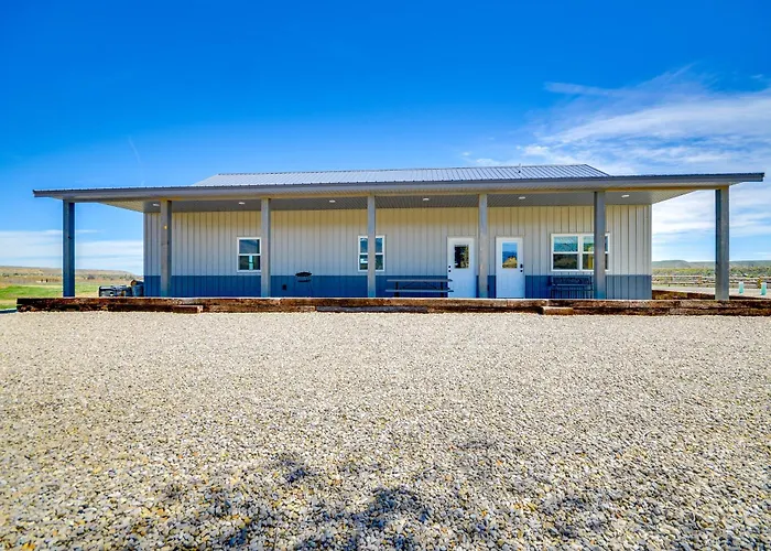 Riverfront Retreat W/ Fire Pit & Views! Clark